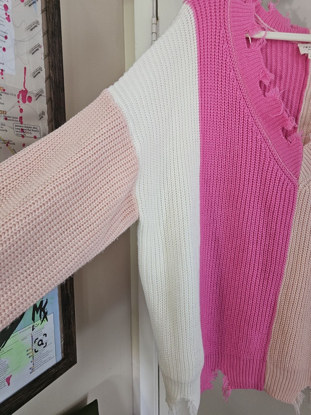 Colorblock Distressed V-Neck Sweater - Pink & Peach - Picture 7 of 8